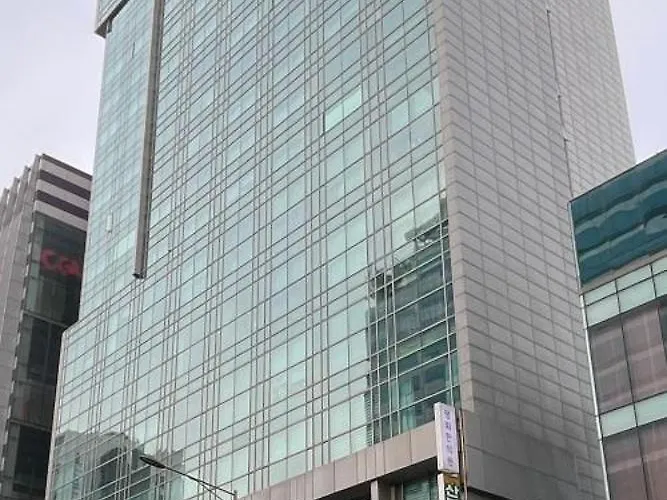 Apartamento Hongdae Guesthouse4 - 1min From Hongik Uni Station Exit #1 Seúl